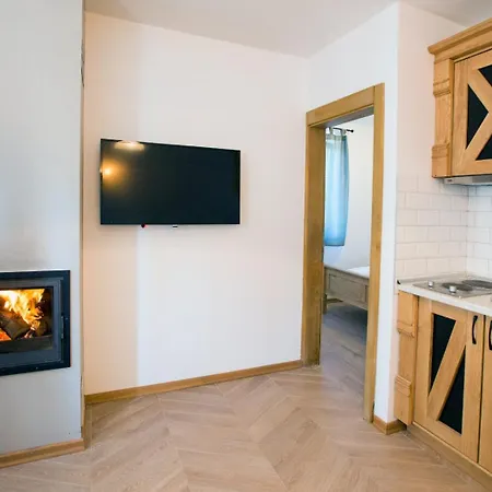 Jahorinski Izlog * Jahorina